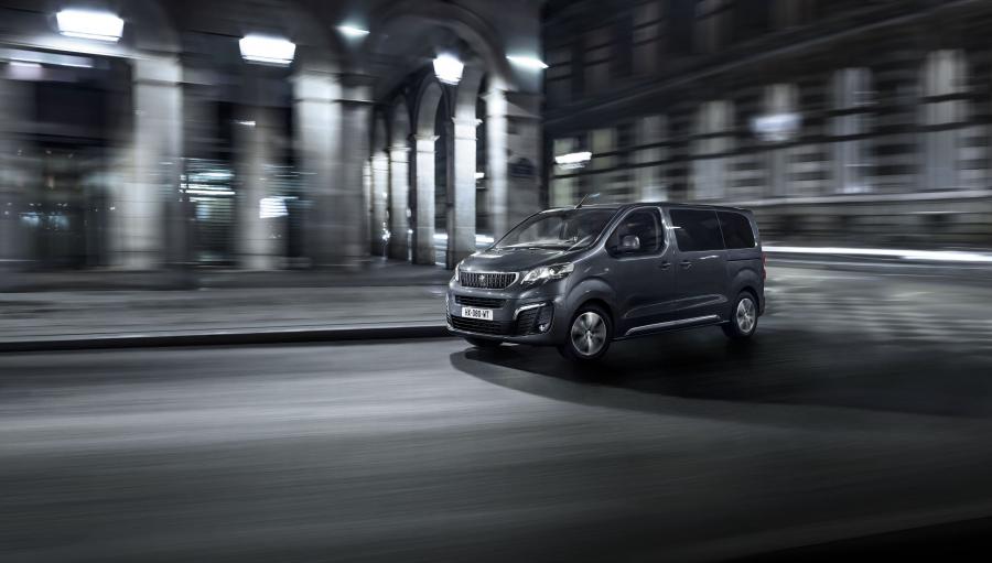 Peugeot Traveller 2016 года  (фото 37 из 39)